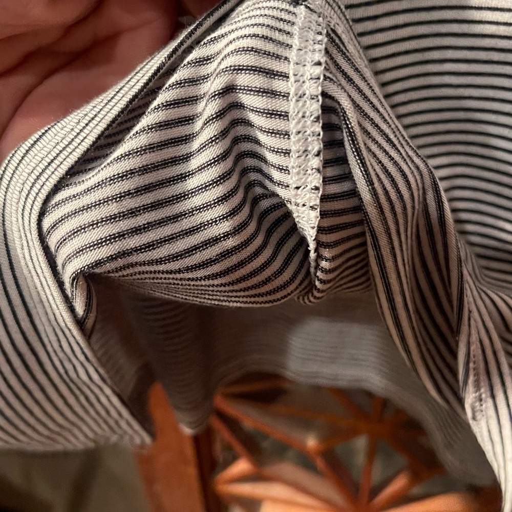 Shirt - Picture 4 of 7